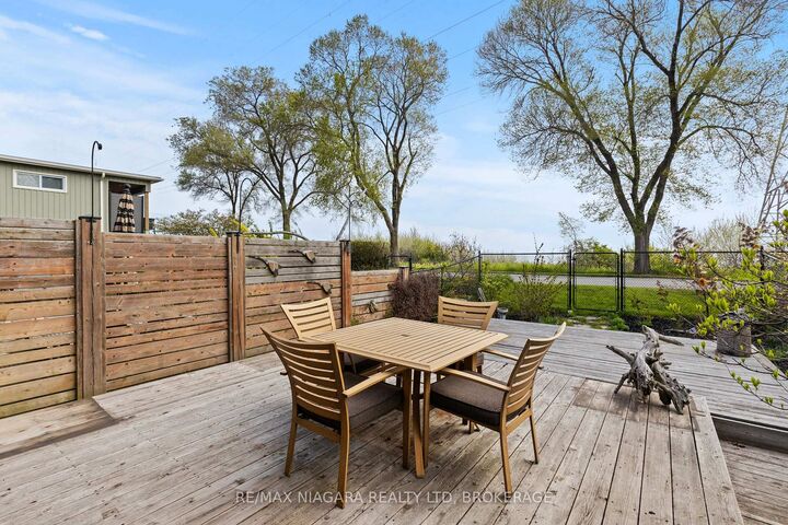 Property Photo: 1069 Beach Boulevard ON L8H 6Z9