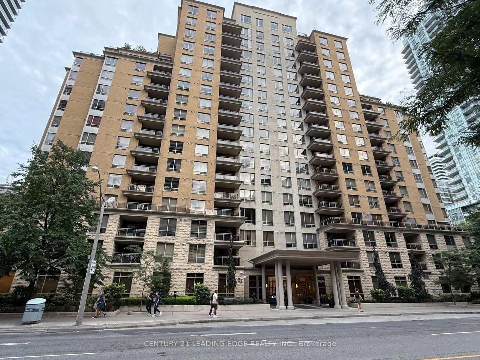 Photo de la propriété: 123 Eglinton Avenue E 502 ON M4P 1J2