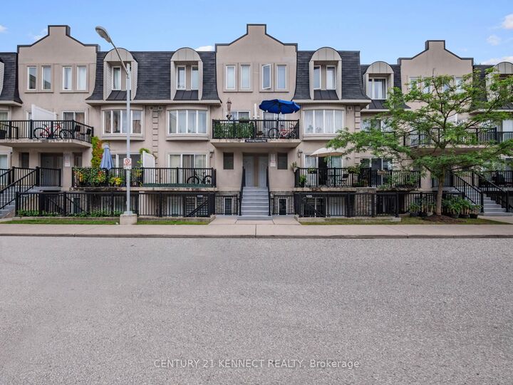 Photo de la propriété: 65 George Appleton Way 2075 ON M3M 2E9