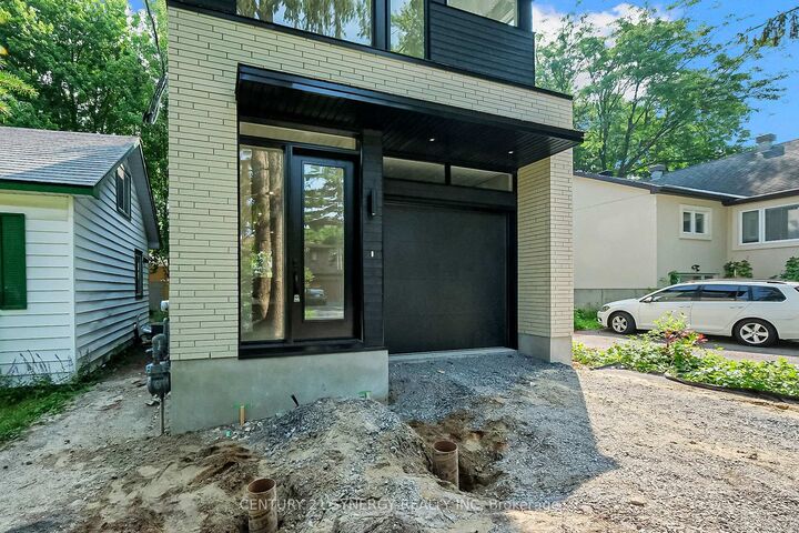 Property Photo: 83 Boyce Avenue ON K2B 6J1