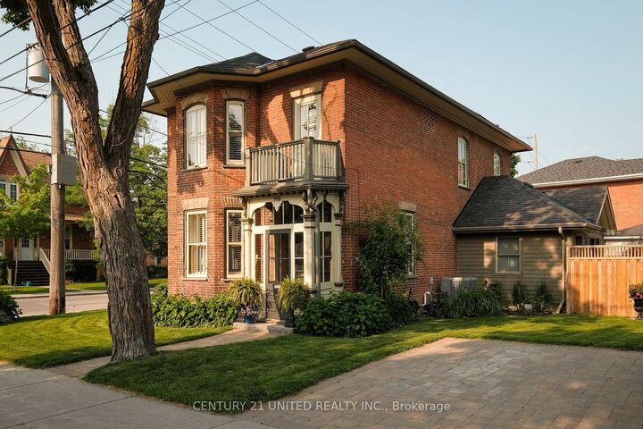 558 Harvey Street  Peterborough Central ON K9H 3K9 photo