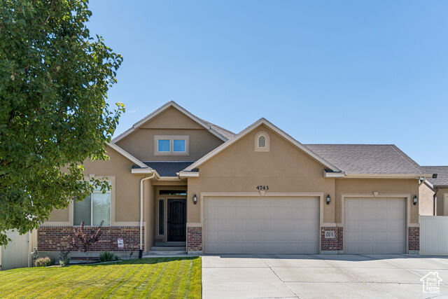 Property Photo: 4743 W Kootenai Ct UT 84096