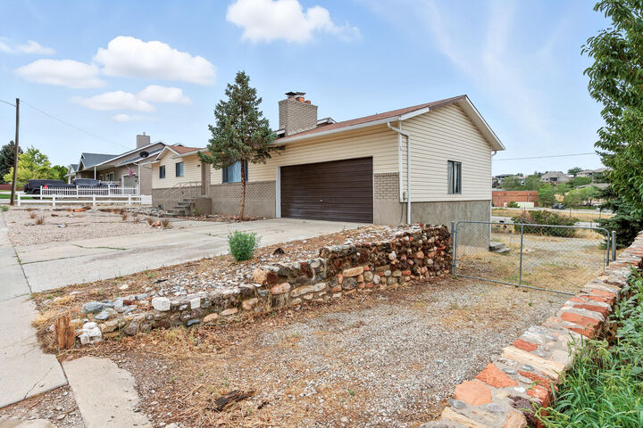 Property Photo: 1026 S Interstate Dr UT 84720