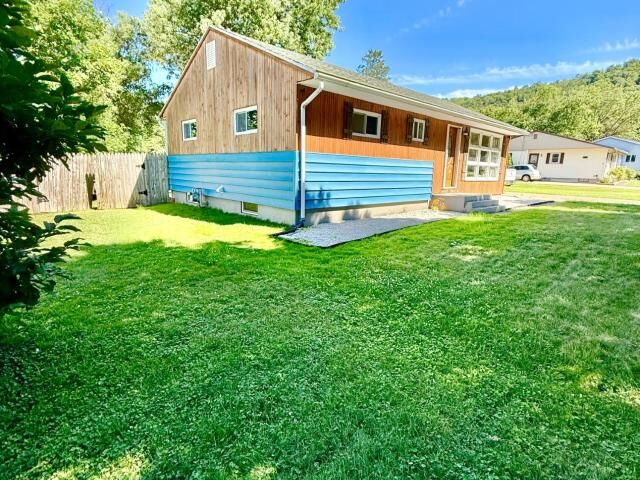 Property Photo: 15 Arlington Drive PA 16365