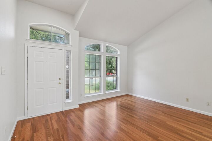 Property Photo: 14521 Ballycastle Trail TX 78717