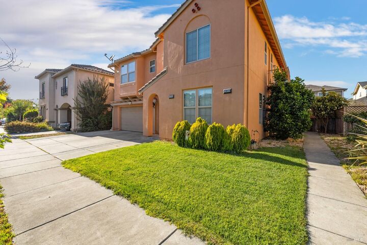 Property Photo: 1461 1463 Trombetta Street CA 95407