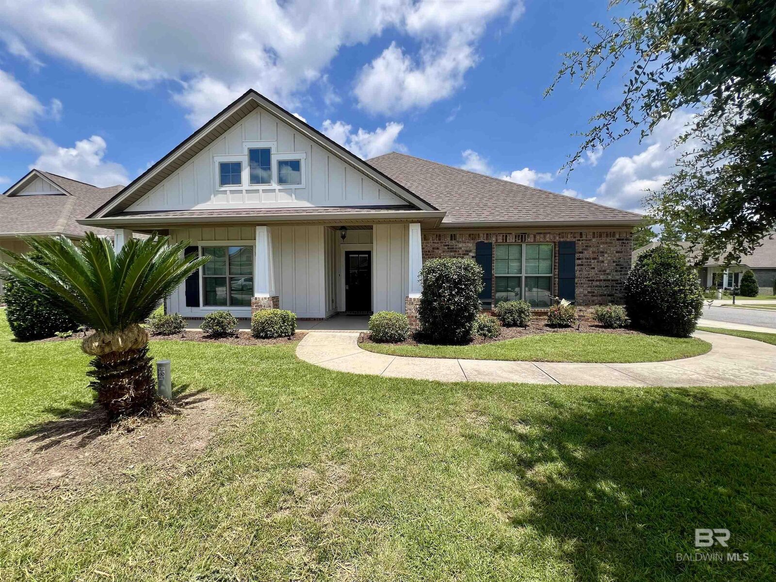 Property Photo: 228 Divot Loop AL 36532