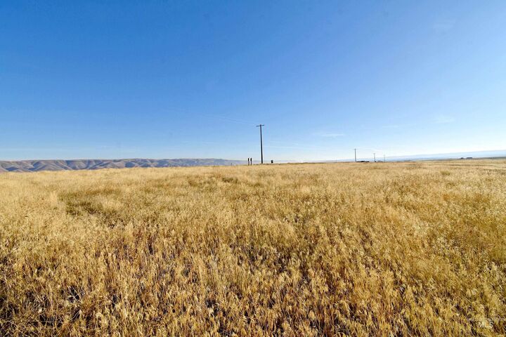 Property Photo: 0 Peola Road WA 99403