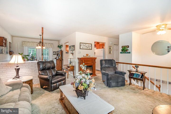 Property Photo: 21 Cardinal Drive PA 17015
