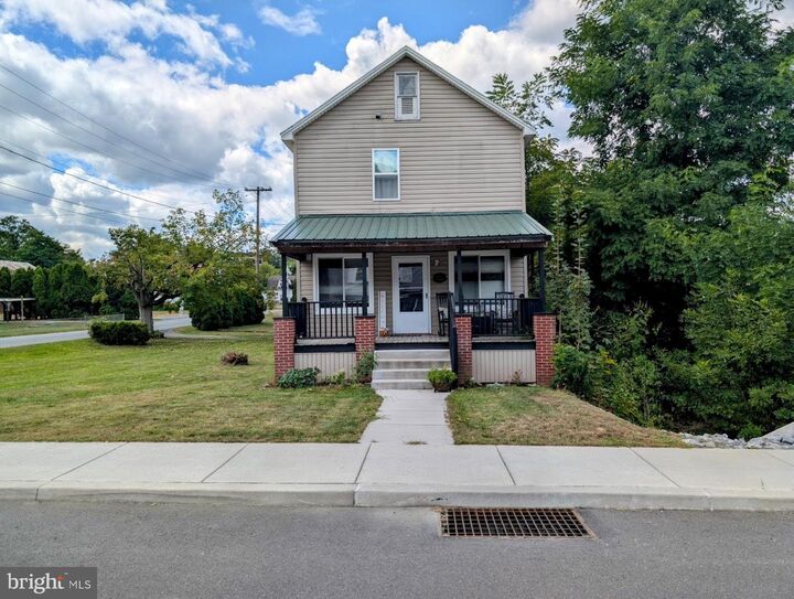 106 Arden St  Claysburg PA 16625 photo