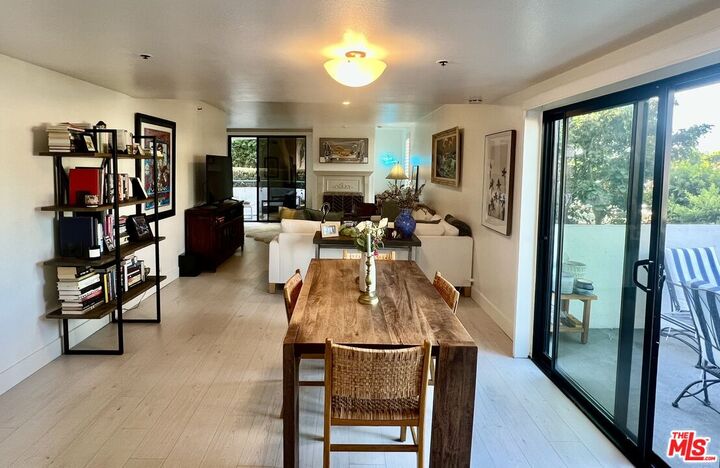 Property Photo: 2950 Neilson Way CA 90405
