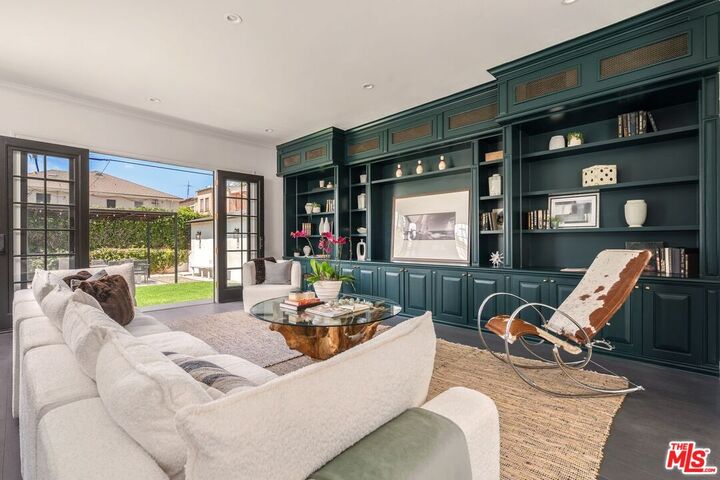 Property Photo:  223 S Alta Vista Blvd  CA 90036 