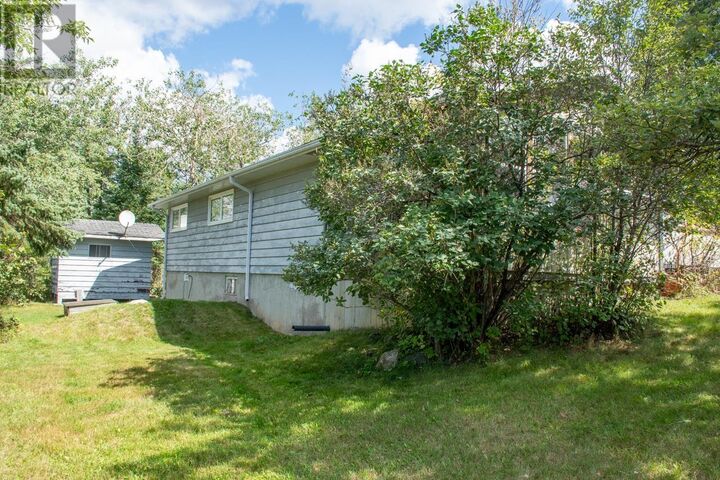 Property Photo: 6 Woodpecker Hill ON P0X 1N0