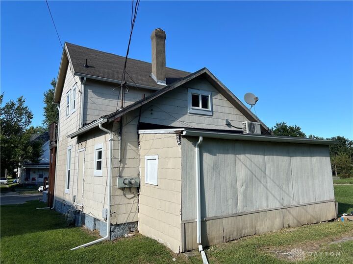 Property Photo: 31 W Southern Avenue OH 45506