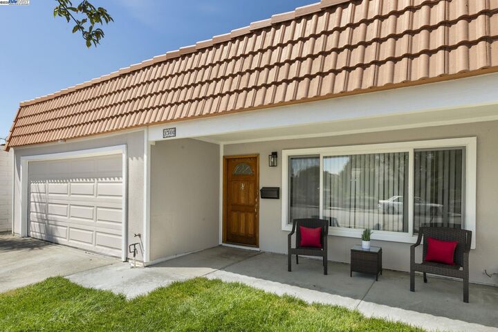 Property Photo: 3501 Lake Ontario Dr CA 94555