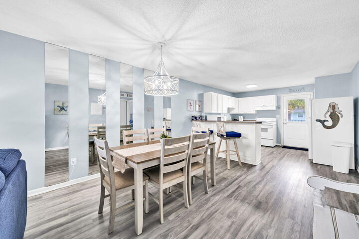Property Photo: 885 Santa Rosa Boulevard 203-C FL 32548