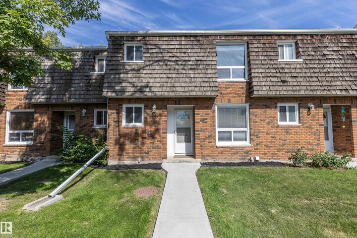 Property Photo: 36 Great Oaks AB T8A 0V8
