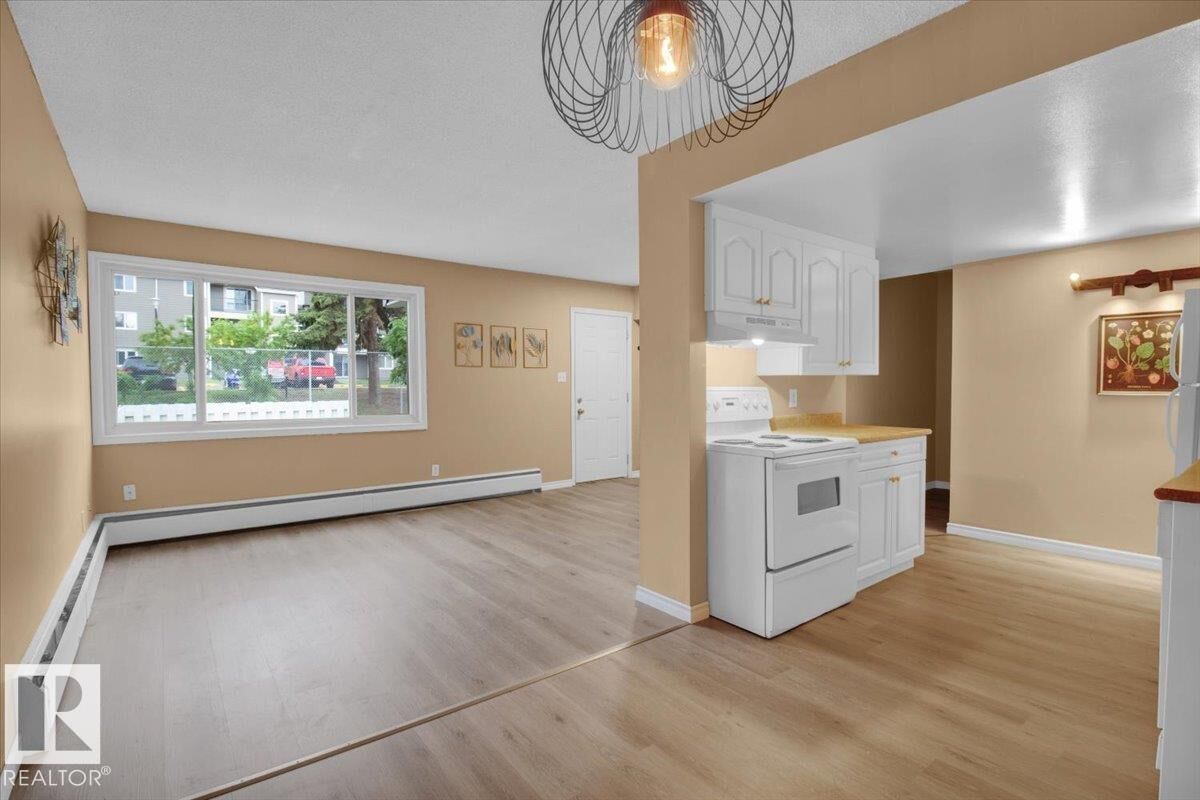 Property Photo: 2908 116A Avenue NW 500 AB T5W 4R7