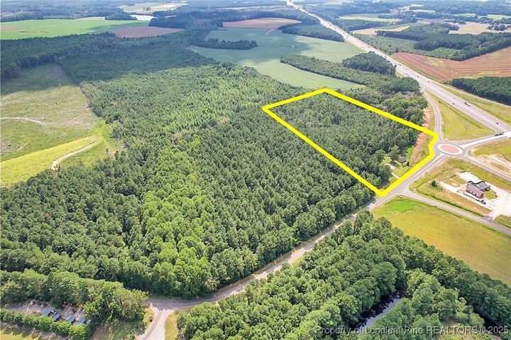 Property Photo: 6367 Wade Stedman Road NC 28395
