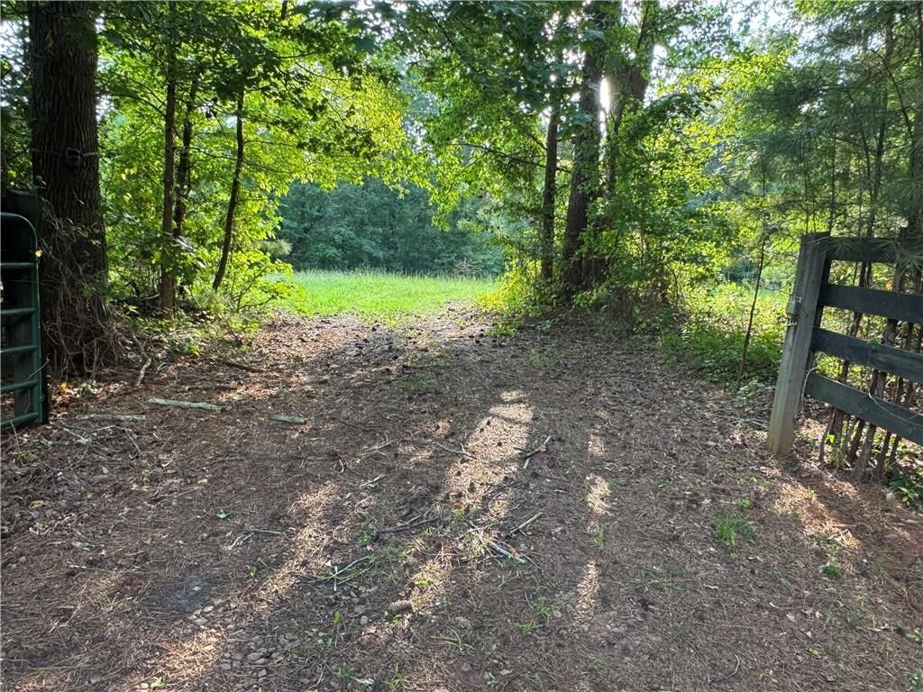 Property Photo:  124 Aaronwood Court  GA 30004 