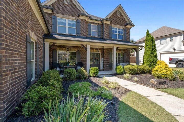Property Photo: 6910 Concord Brook Lane GA 30028