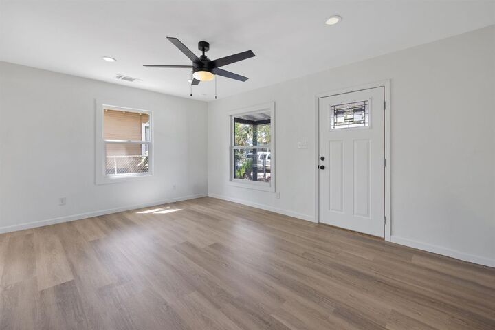 Property Photo:  2261 S Nicholas Avenue  CA 93706 