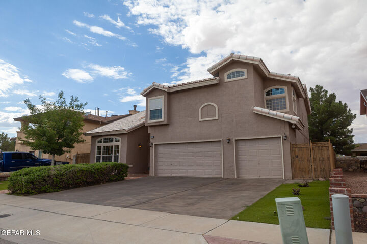 Property Photo: 12437 Tierra Sauz Drive TX 79938