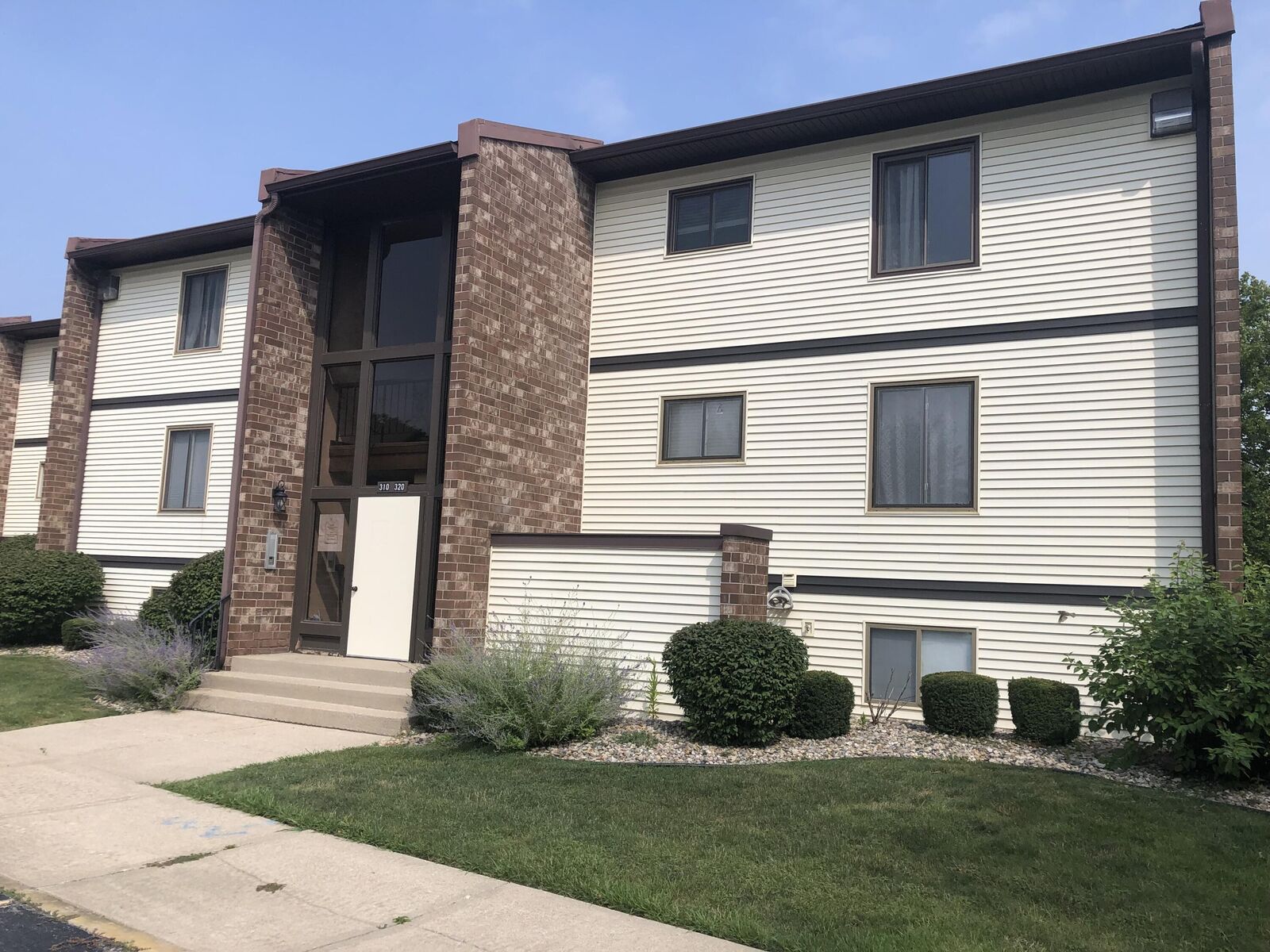 Property Photo: 312 Summit Park Court IN 46307