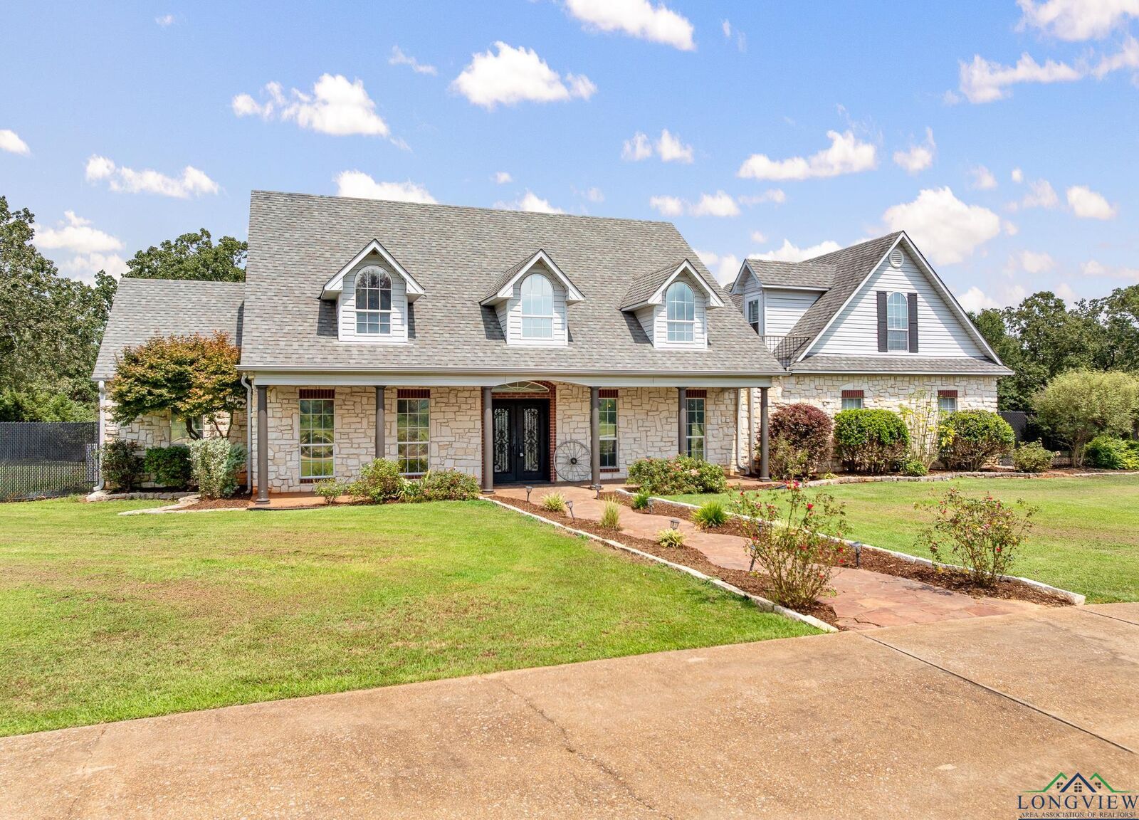 Property Photo: 344 Antler TX 75605