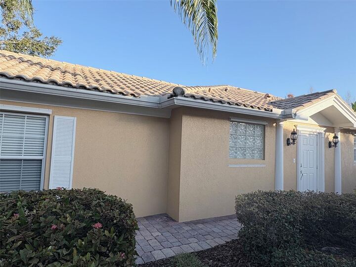 Property Photo:  11887 Delfina Ln  FL 32827 