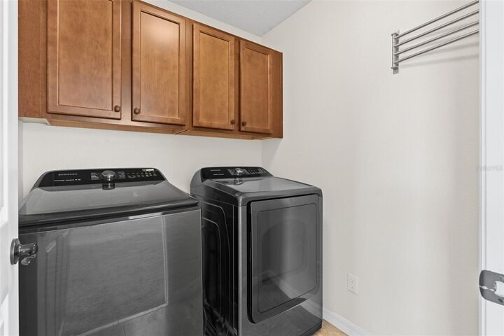 Property Photo:  951 Ginnie Way  FL 32708