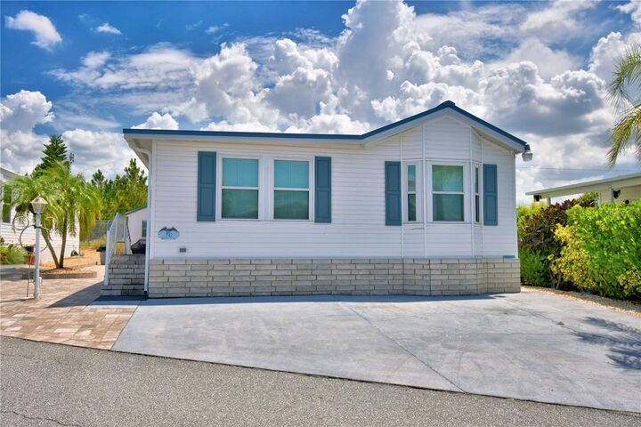 Property Photo: 251 Patterson Road I47 FL 33844