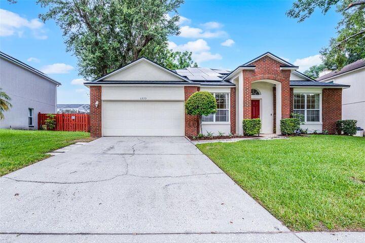 Property Photo:  1223 Vickers Lake Drive  FL 34761 