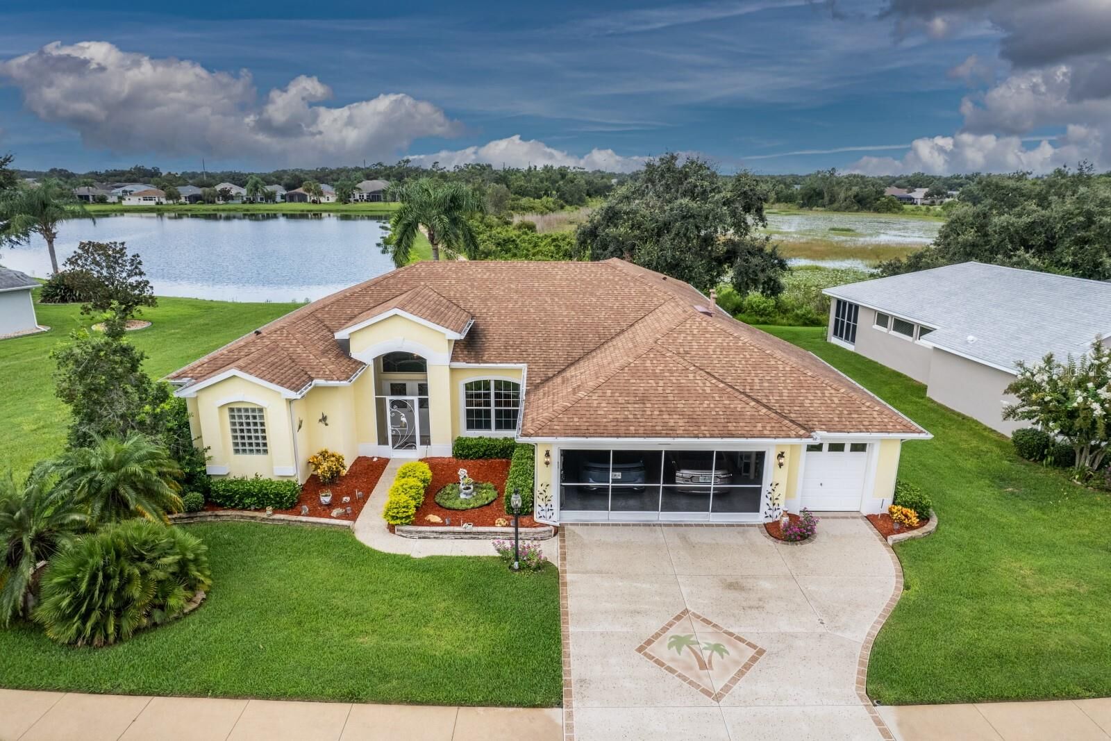 Property Photo:  27207 Nostalgia Drive  FL 34748 