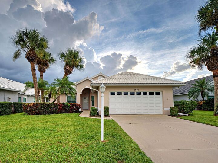 Property Photo: 1605 Slate Court FL 34292