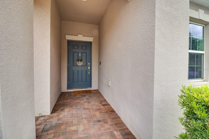 Property Photo: 11115 Sweetgum Woods Drive FL 32832