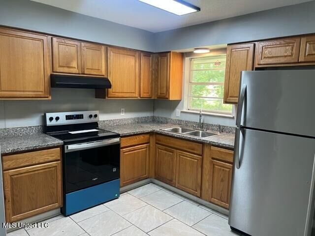 Property Photo: 2708 E David Drive MS 39503