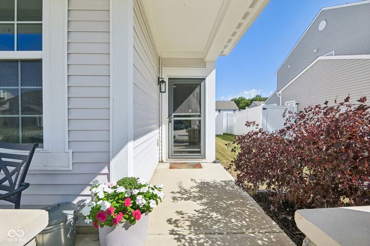 Property Photo: 6818 Park Grove Boulevard IN 46075