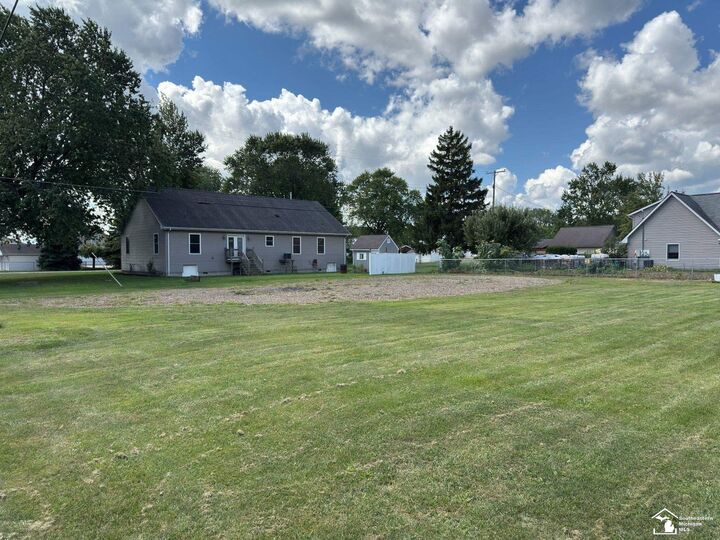 Property Photo: 2nd Street MI 48162