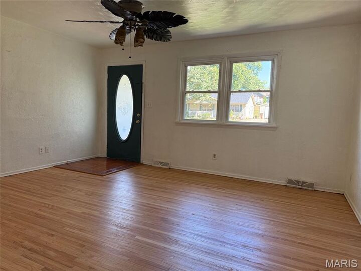 Property Photo: 1211 College Street MO 63703