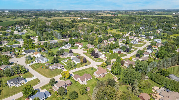 Property Photo:  N6235 Woodland Meadows Dr  WI 53083 