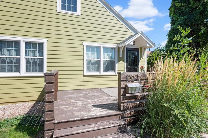 Property Photo: 1020 N 5th Street SD 57783