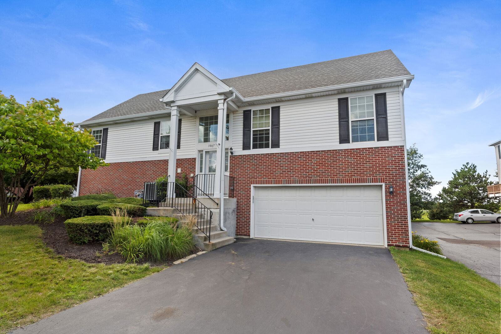 Property Photo: 3867 Bailey Road E IL 60560