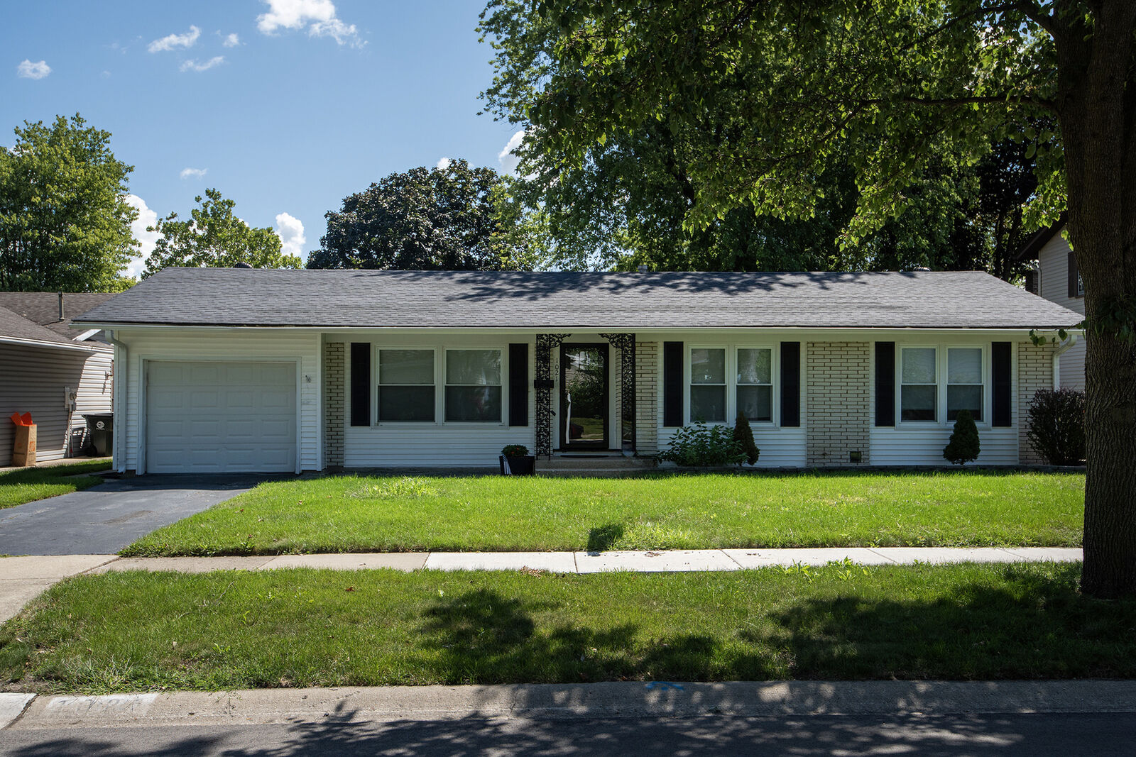 Property Photo: