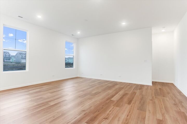 Property Photo:  739 Alberta Avenue  IL 60543 