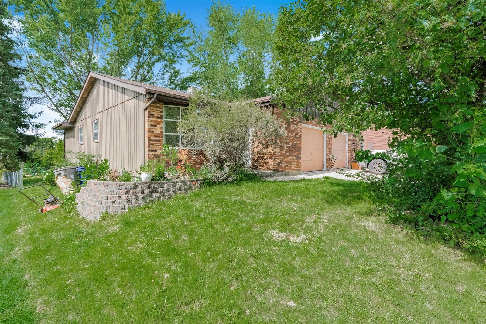 Property Photo:  2023 Monday Drive  IL 60123 
