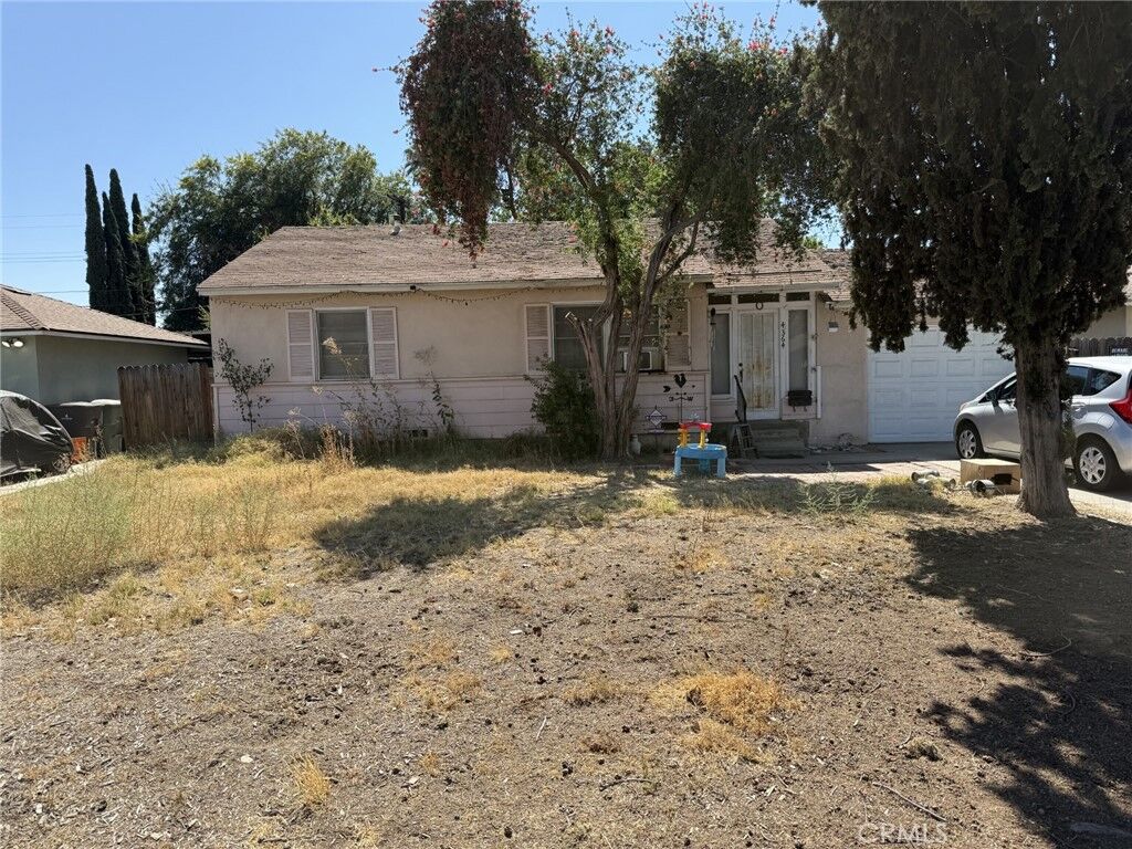 Property Photo: 4364 Via San Luis CA 92504