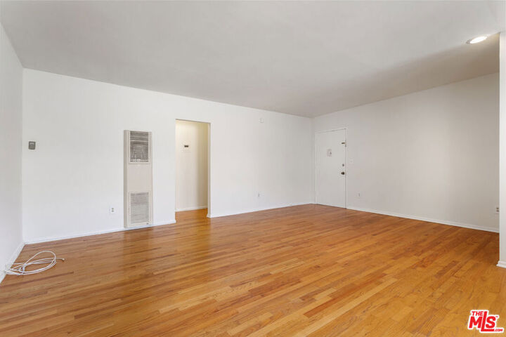 Property Photo: 11743 Mayfield Avenue 6 CA 90049