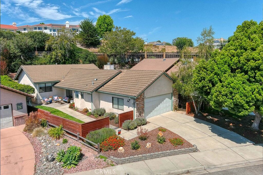 Property Photo:  434 Spanish Moss Lane  CA 93420 