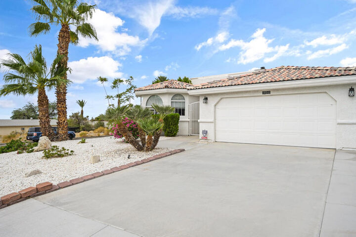 Property Photo:  10341 Palm Drive  CA 92240 
